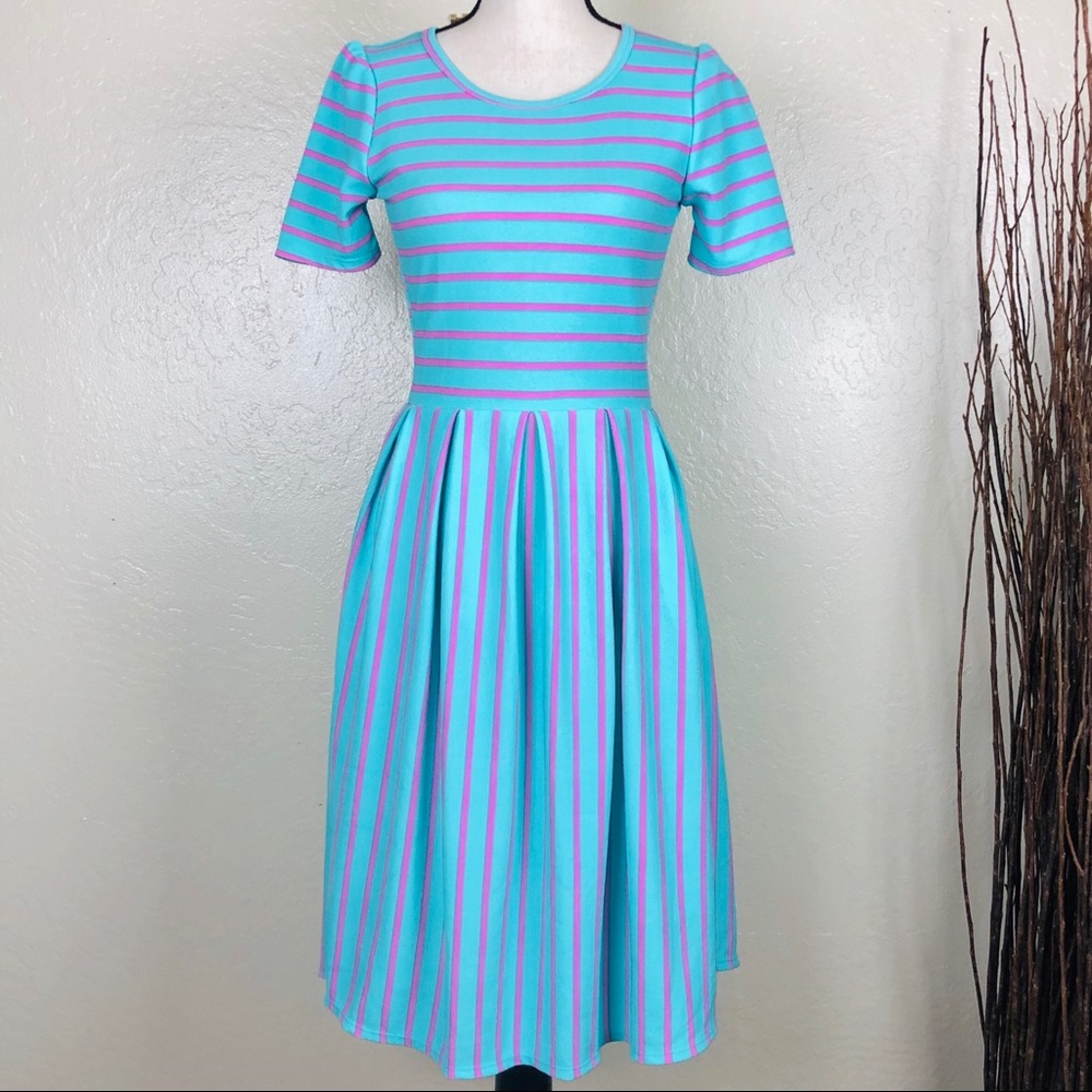 LuLaRoe • Amelia Dress